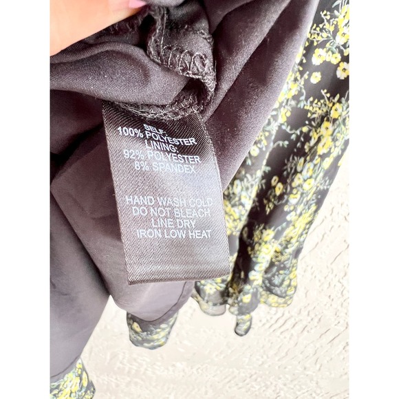 Lulus Romantic Floral Print Ruffled Backless Skater Dress Black Women's Small - Picture 8 of 8